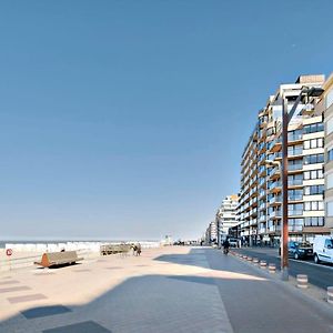 Huswell - Beautiful And Spacious Studio With Side Seaview